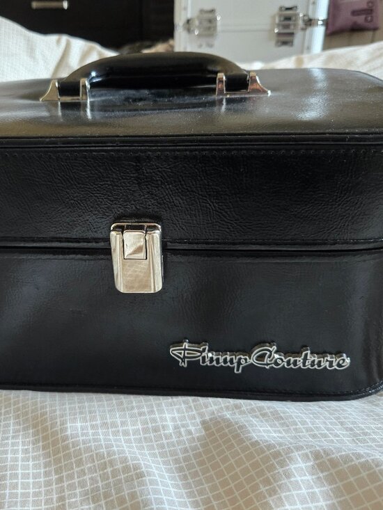 Pinup Couture Handbags - Lux de Ville Train Case